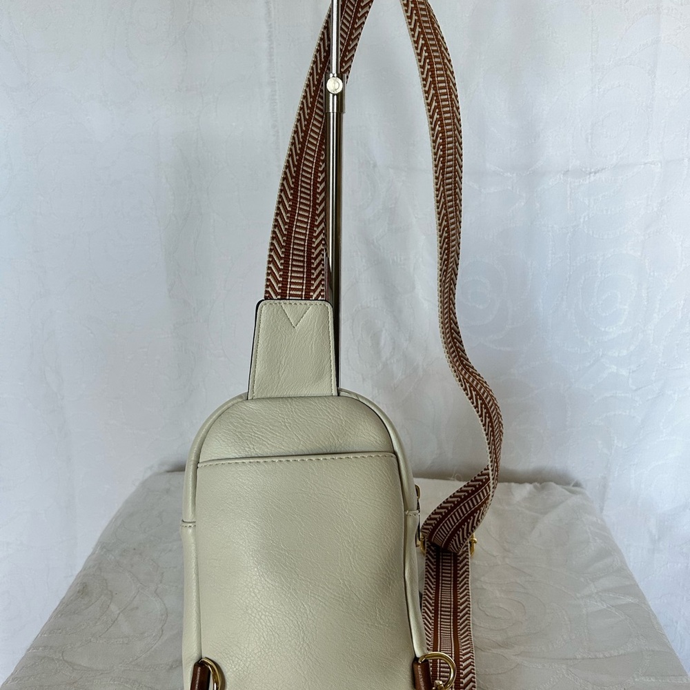 NWOT BOSTANTEN PU leather Cream and Brown Crossbody Bag - Picture 3 of 9